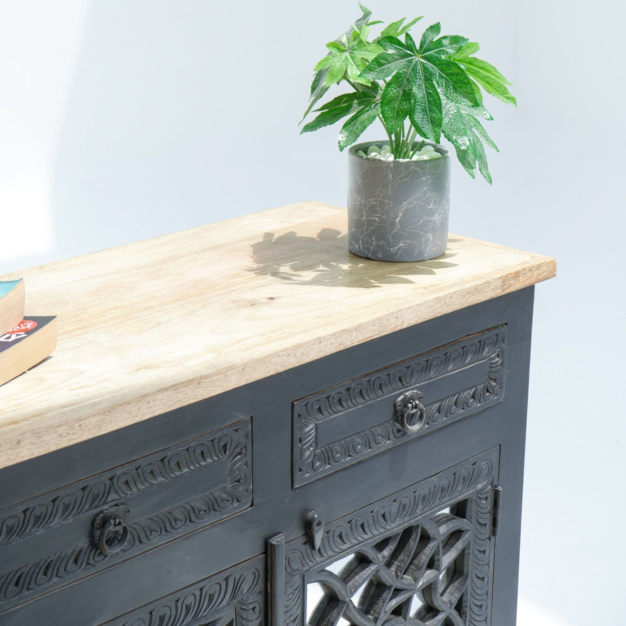 LUSTRE GLASS DOOR SIDEBOARD - Art and craft furniture
