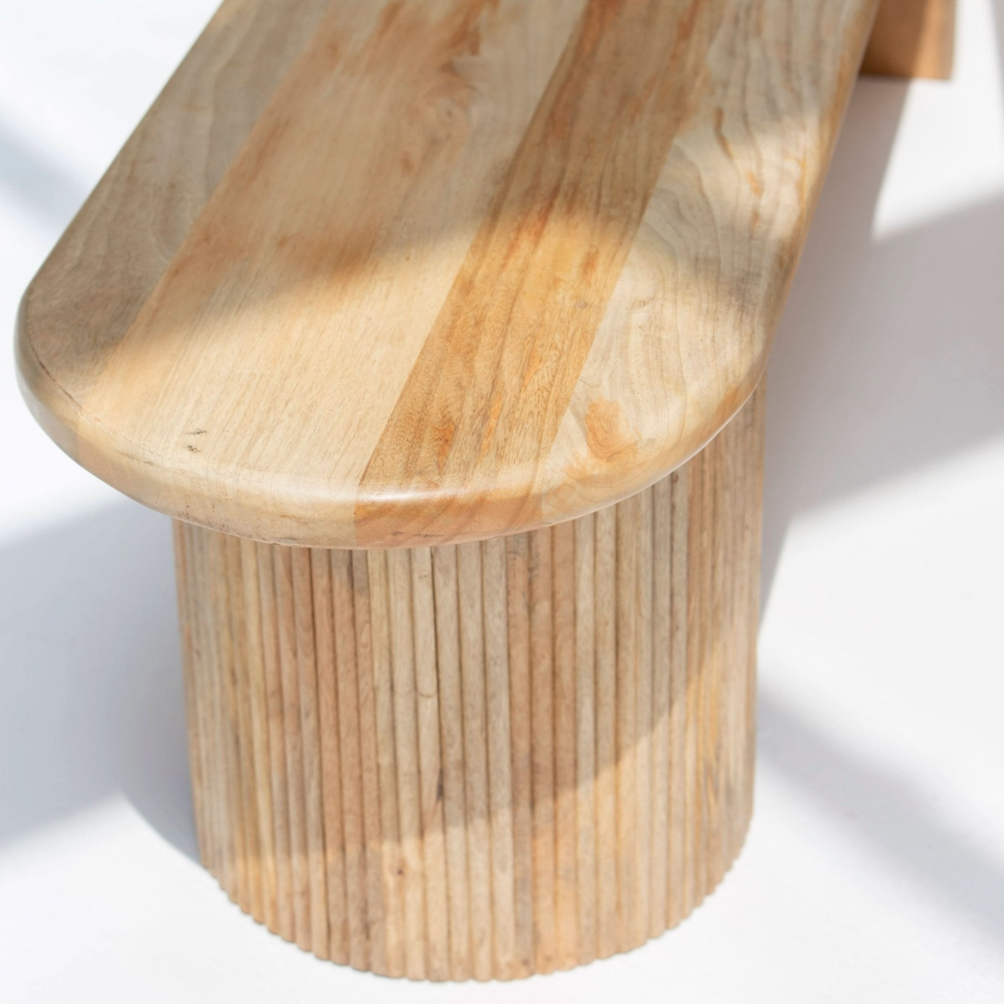 LUWIN LINING LEG BENCH - Art and craft furniture