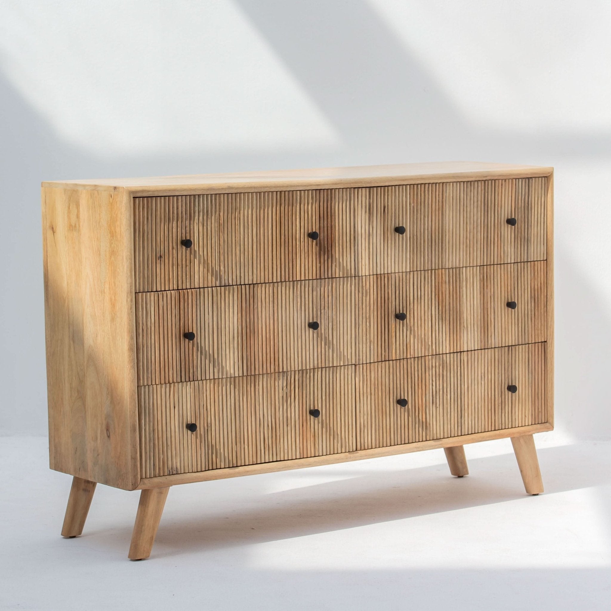LUWIN WOODEN CHEST OF DRAWERS - Art and craft furniture