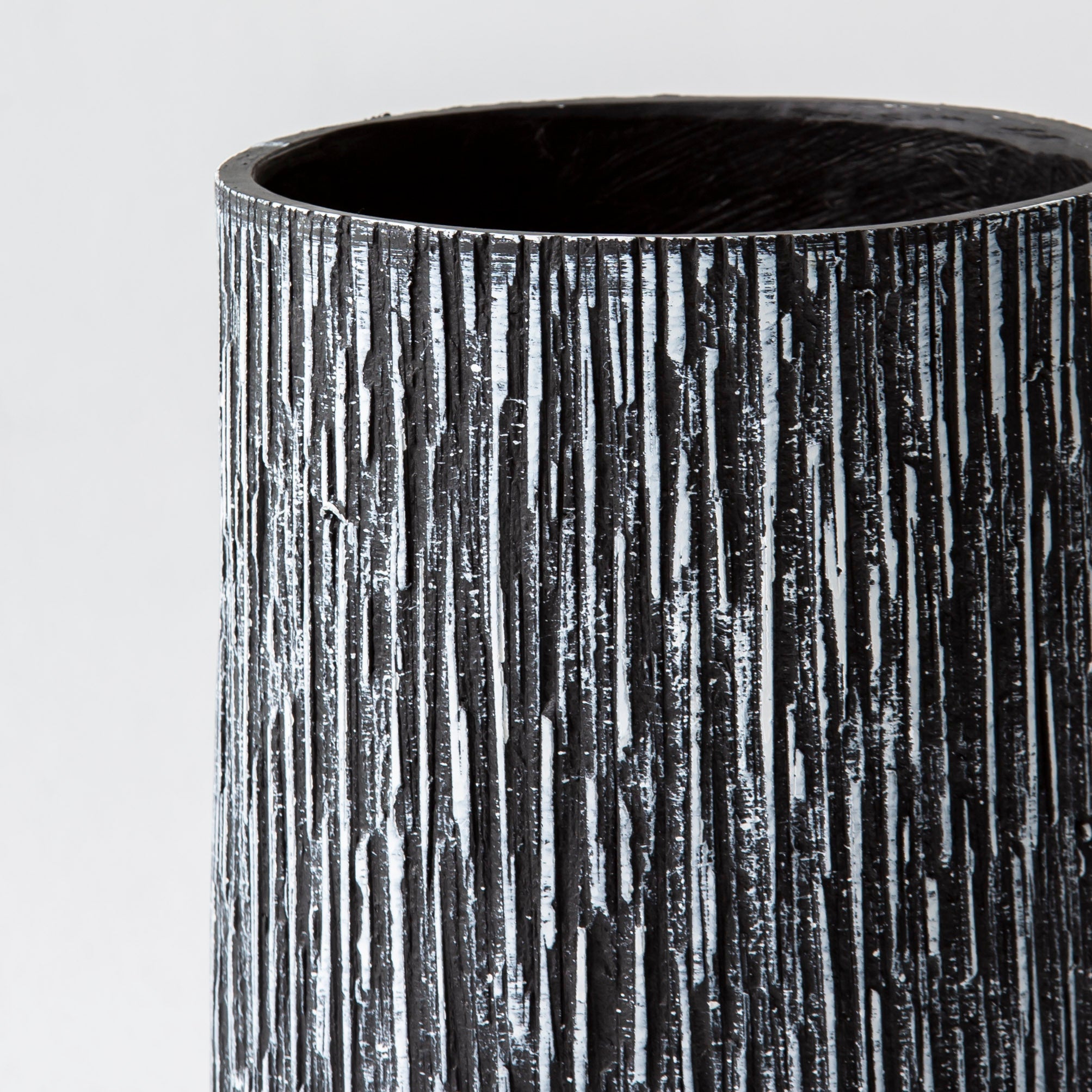 LUXORA BLACK STRIPE PLANTER - Art and craft furniture