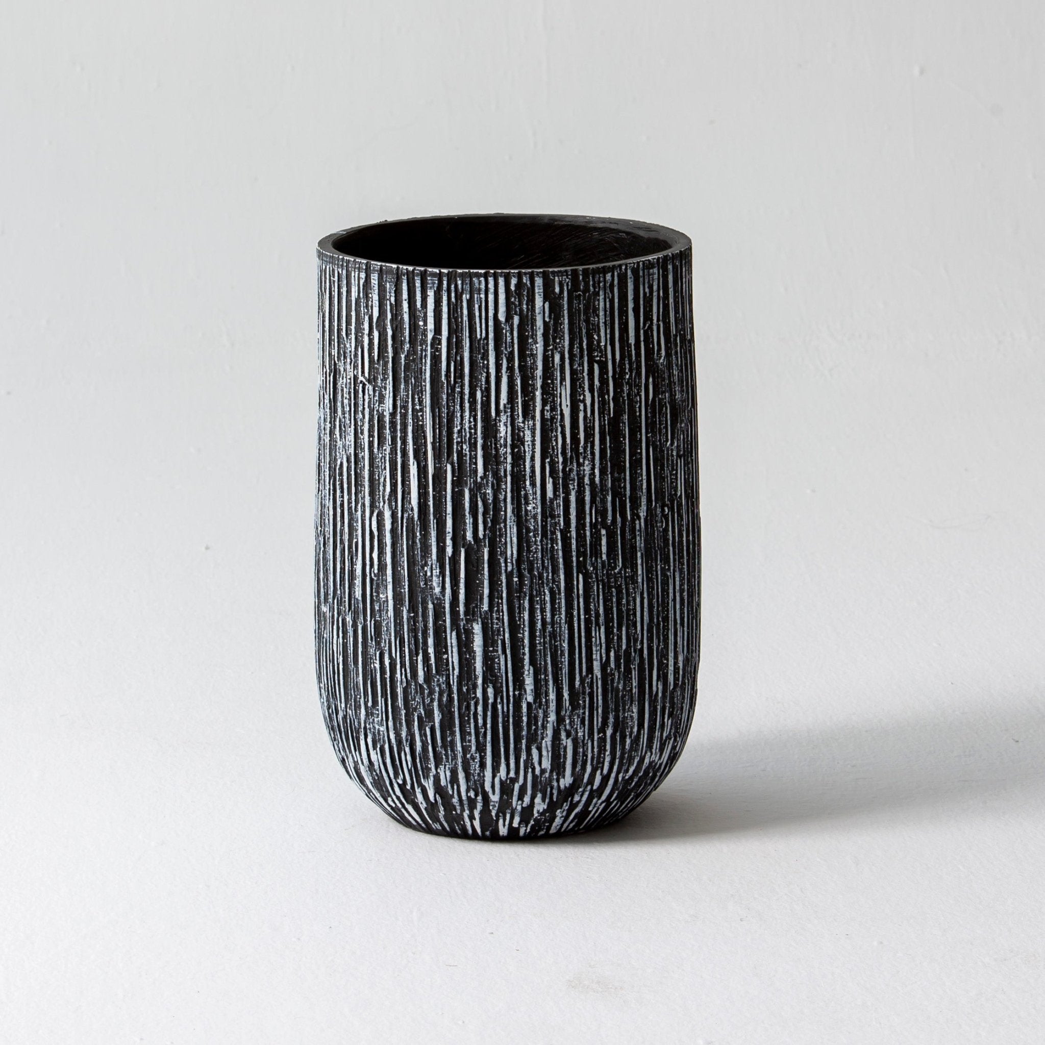 LUXORA BLACK STRIPE PLANTER - Art and craft furniture