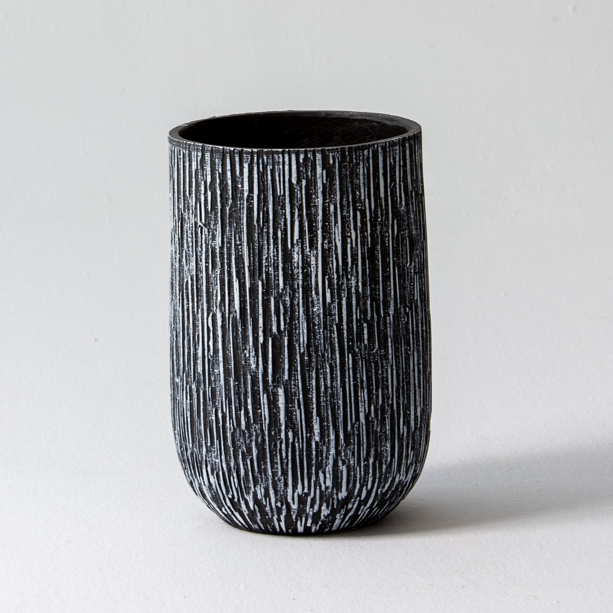 LUXORA BLACK STRIPE PLANTER - Art and craft furniture