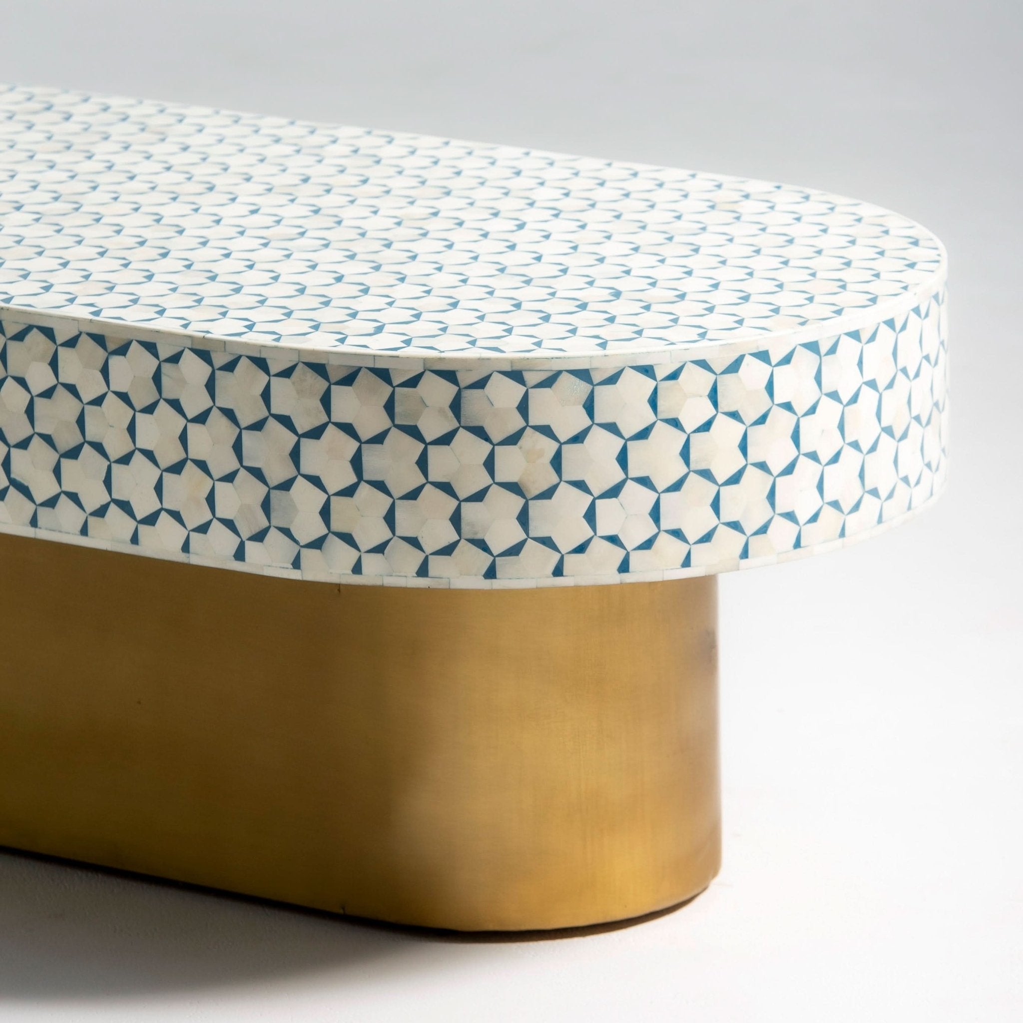 MAJESTIC INLAY OVAL SHAPE COFFEE TABLE - Art and craft furniture