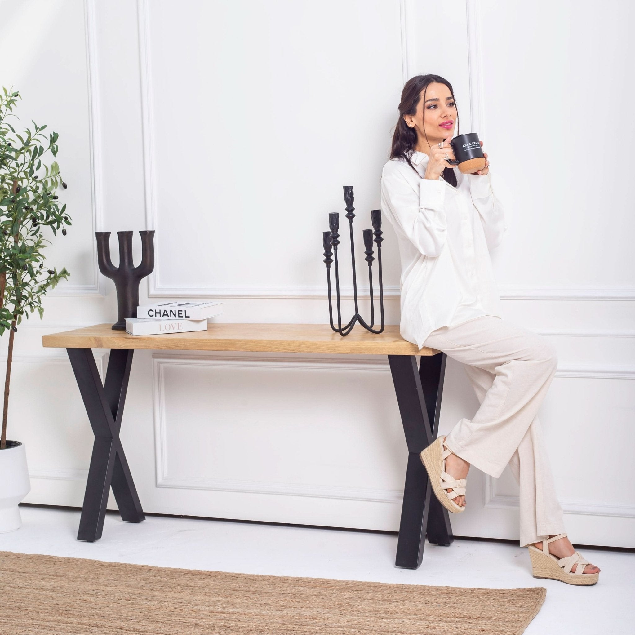 MANGO AURA CONSOLE TABLE - Art and craft furniture