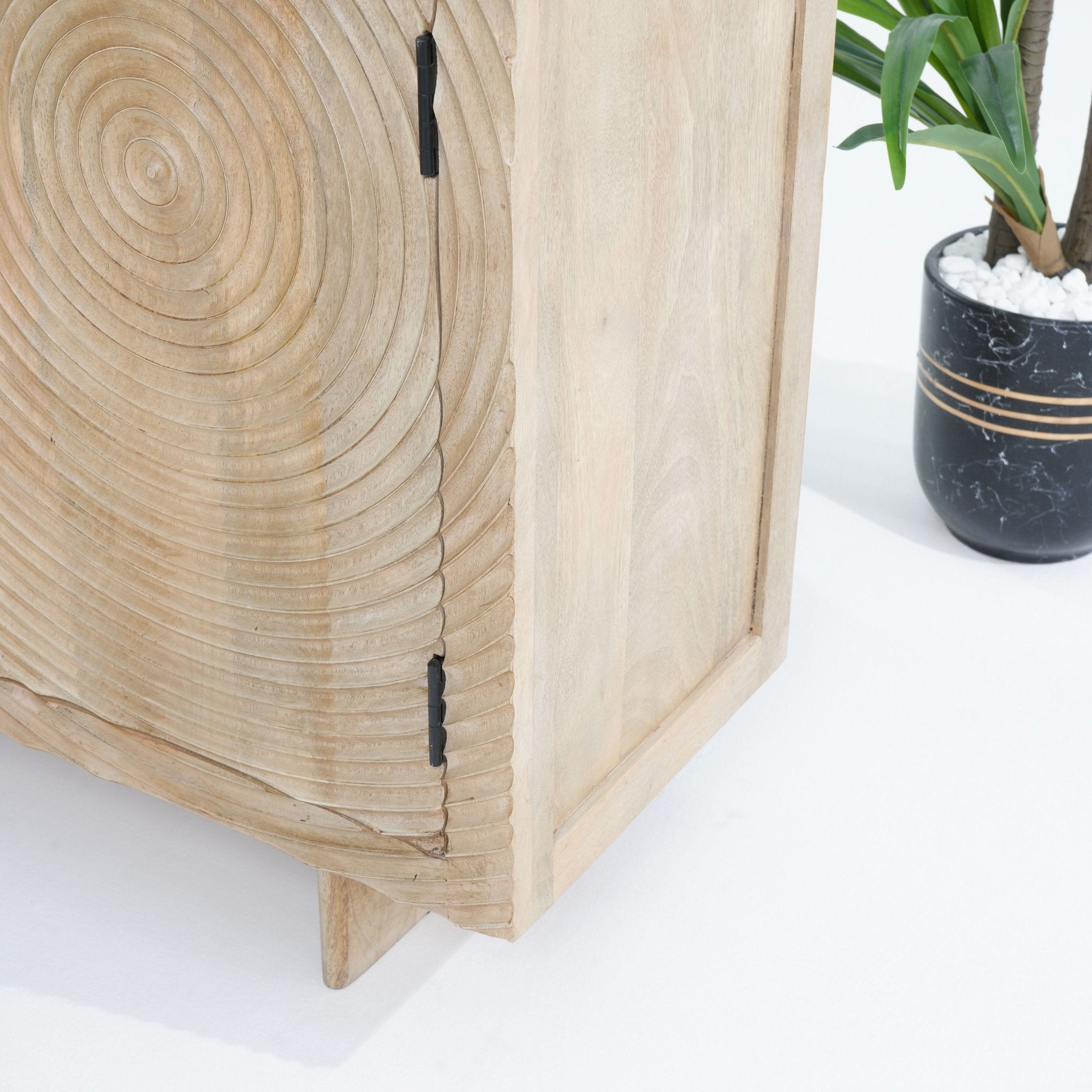MELBOURNE FOUR DOOR SIDEBOARD - Art and craft furniture