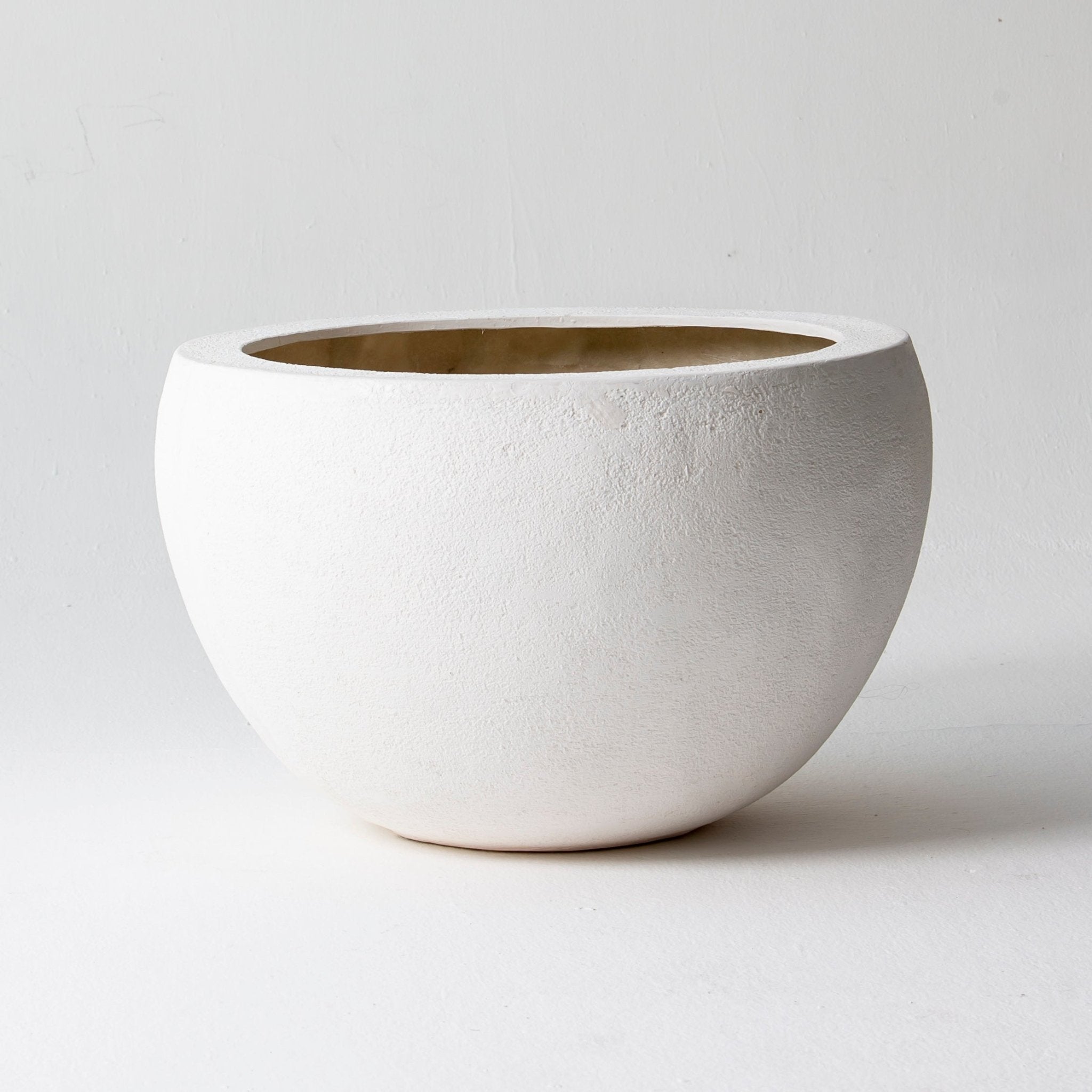 NESTA WHITE PLANTER - Art and craft furniture