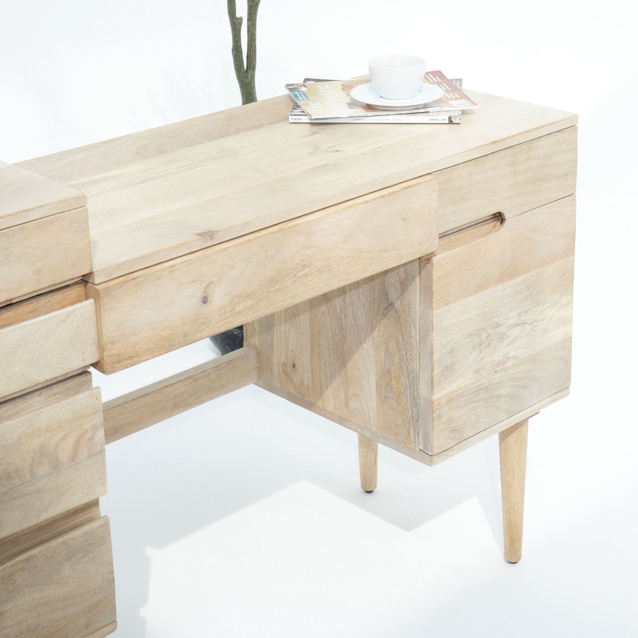 NEXUS STUDY DESK - Art and craft furniture