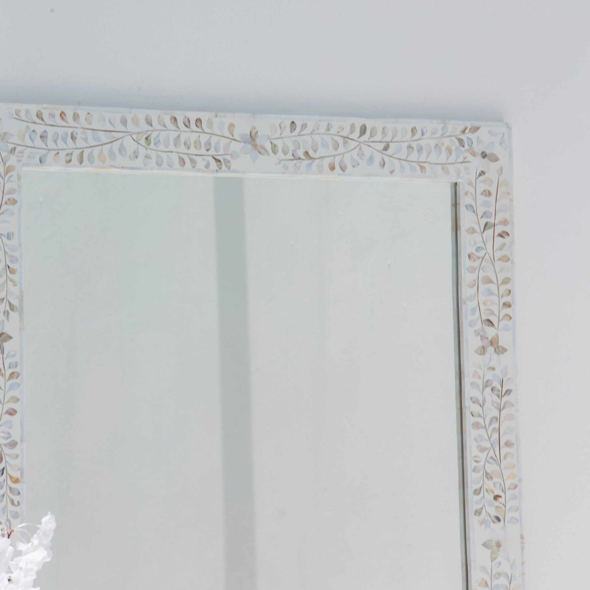 OCEAN-WHITE MOTHER OF PEARL MIRROR FRAME - Art and craft furniture