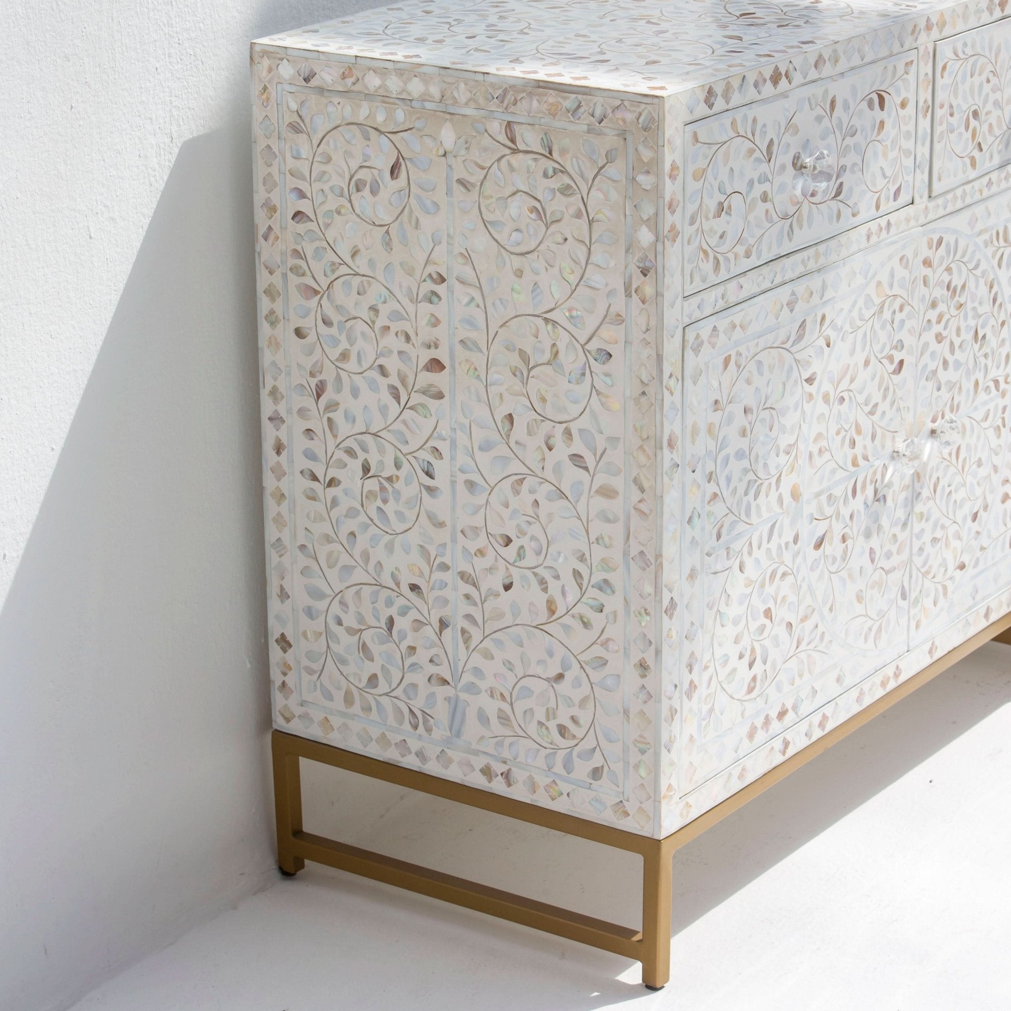 OCEAN-WHITE MOTHER OF PEARL SIDEBOARD - Art and craft furniture