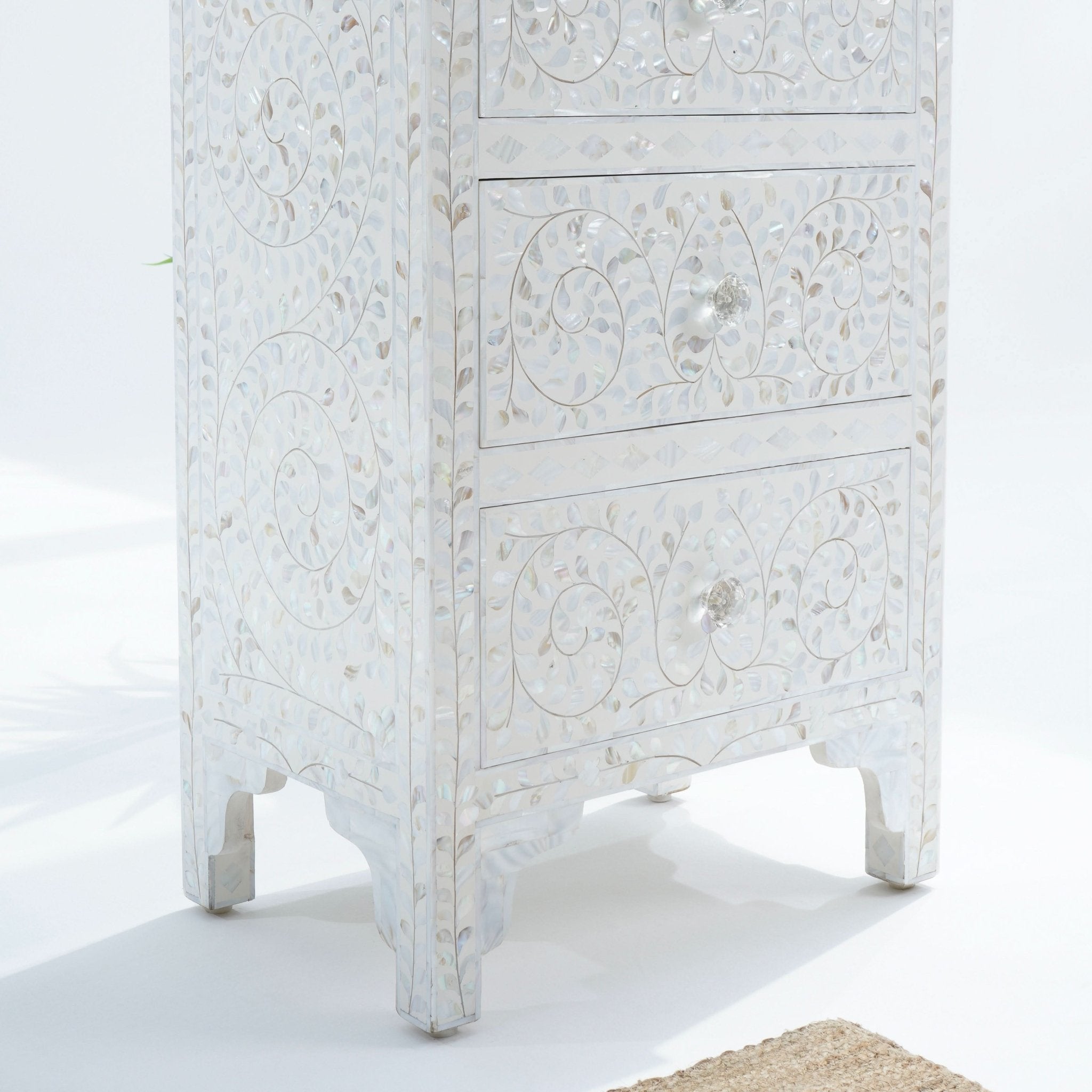 OCEAN-WHITE MOTHER OF PEARL SINGLE DRAWCHEST - Art and craft furniture
