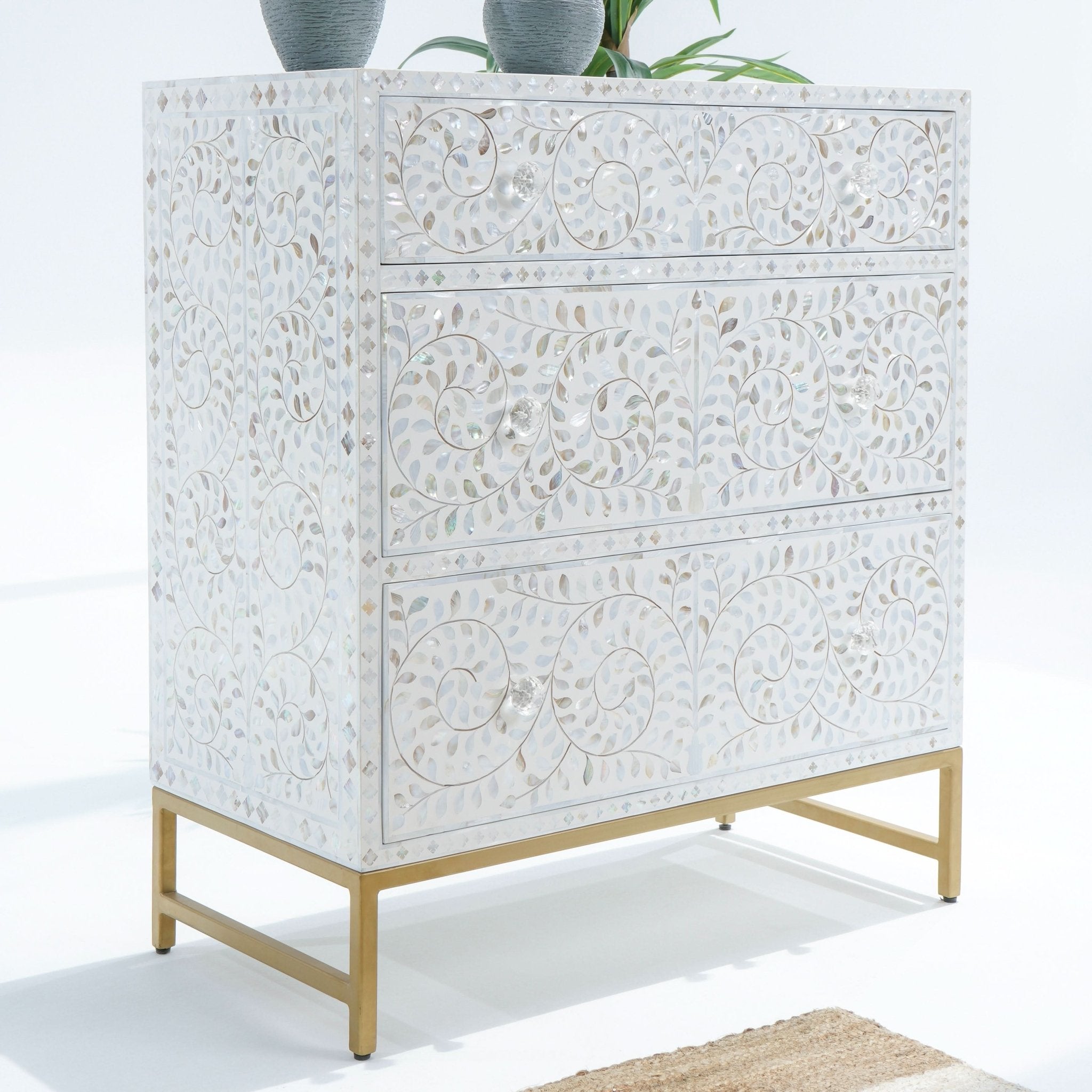 OCEAN-WHITE MOTHER OF PEARL THREE DRAWER DRAWCHEST - Art and craft furniture