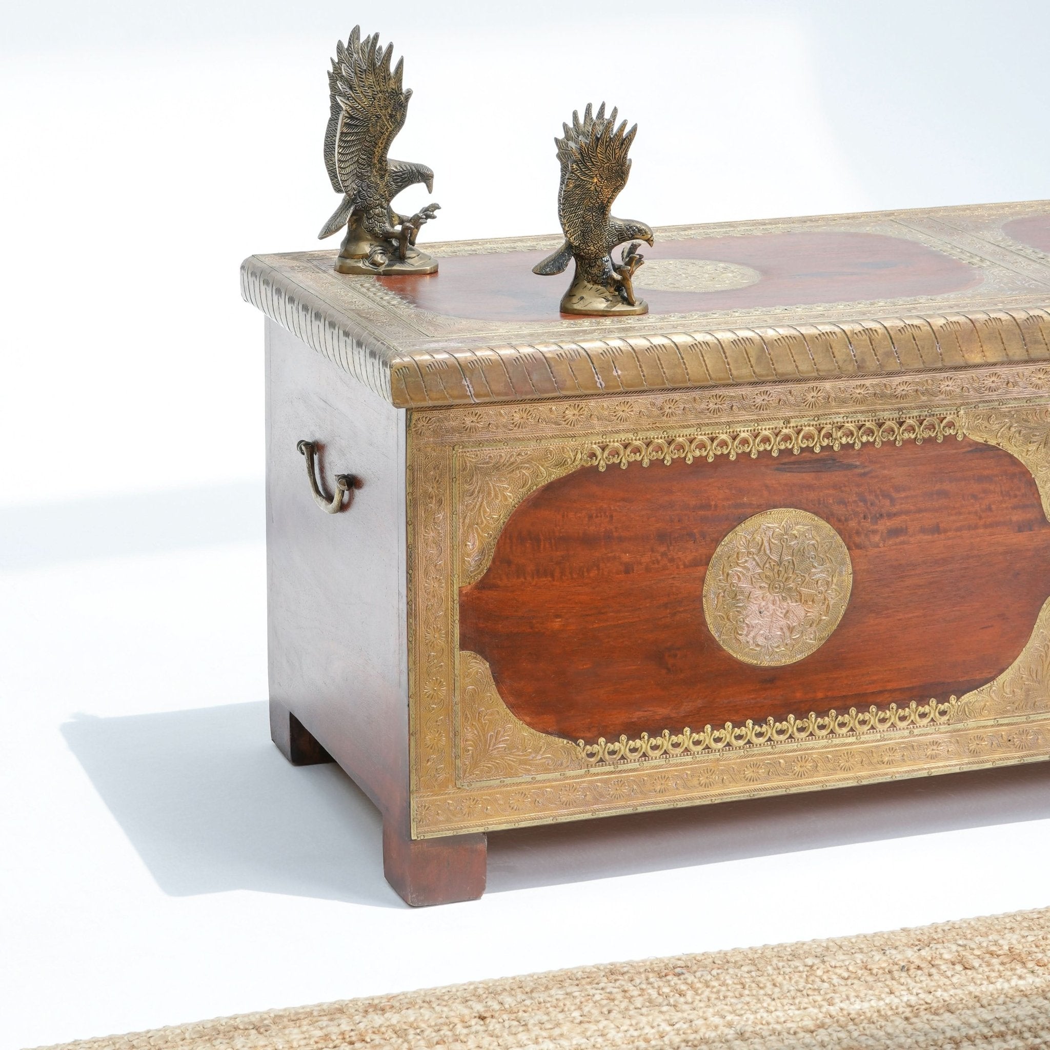 RICHMOND BRASS FTD BOX - Art and craft furniture