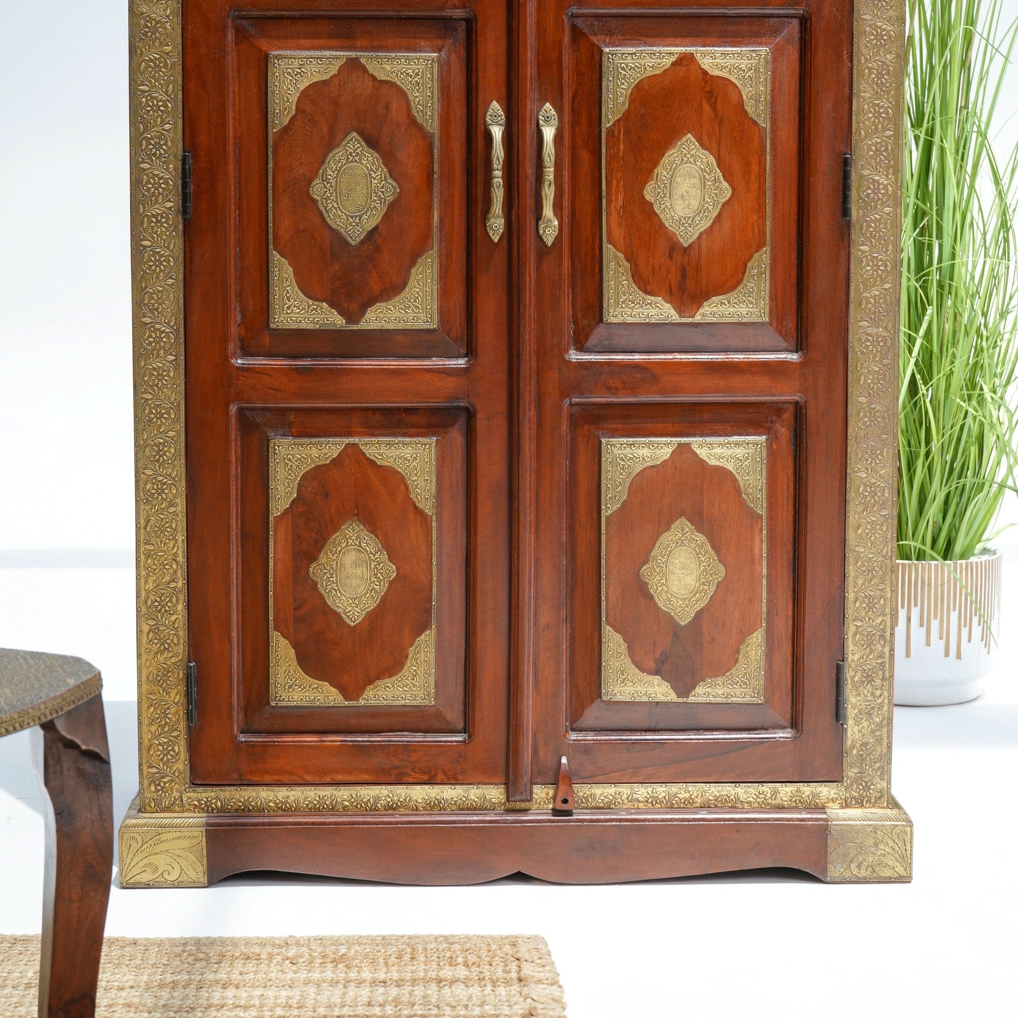 RICHMOND TWO BRASS-FITTED DOOR CABINET - Art and craft furniture