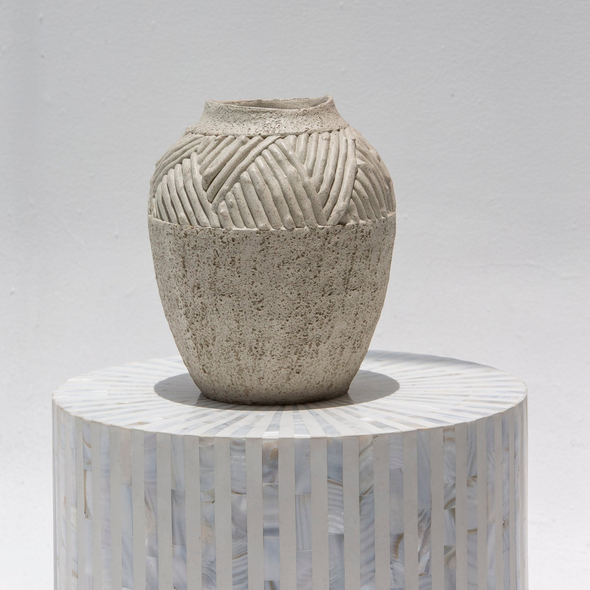 RUSTIC CARVED VASE - Art and craft furniture