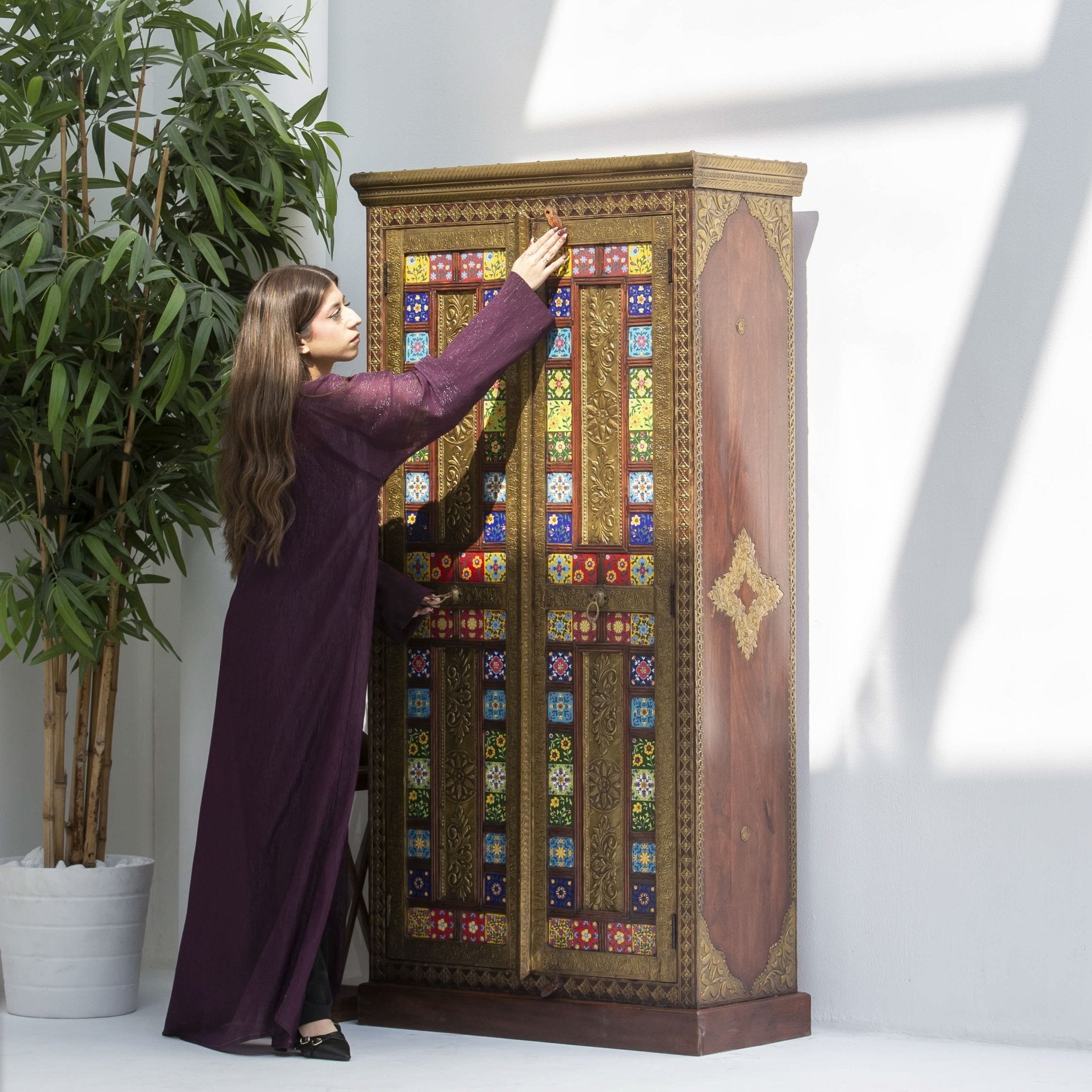 SHESTILE TILE FTD CABINET - Art and craft furniture