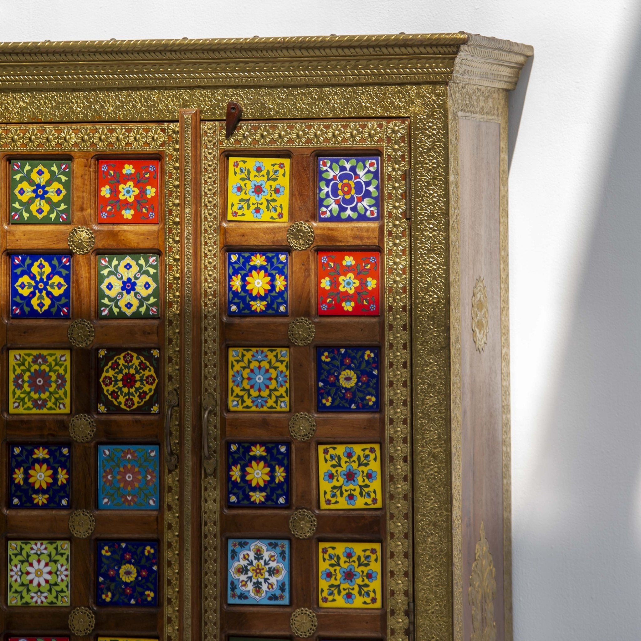 SHESTILE TILE FTD CABINET - Art and craft furniture