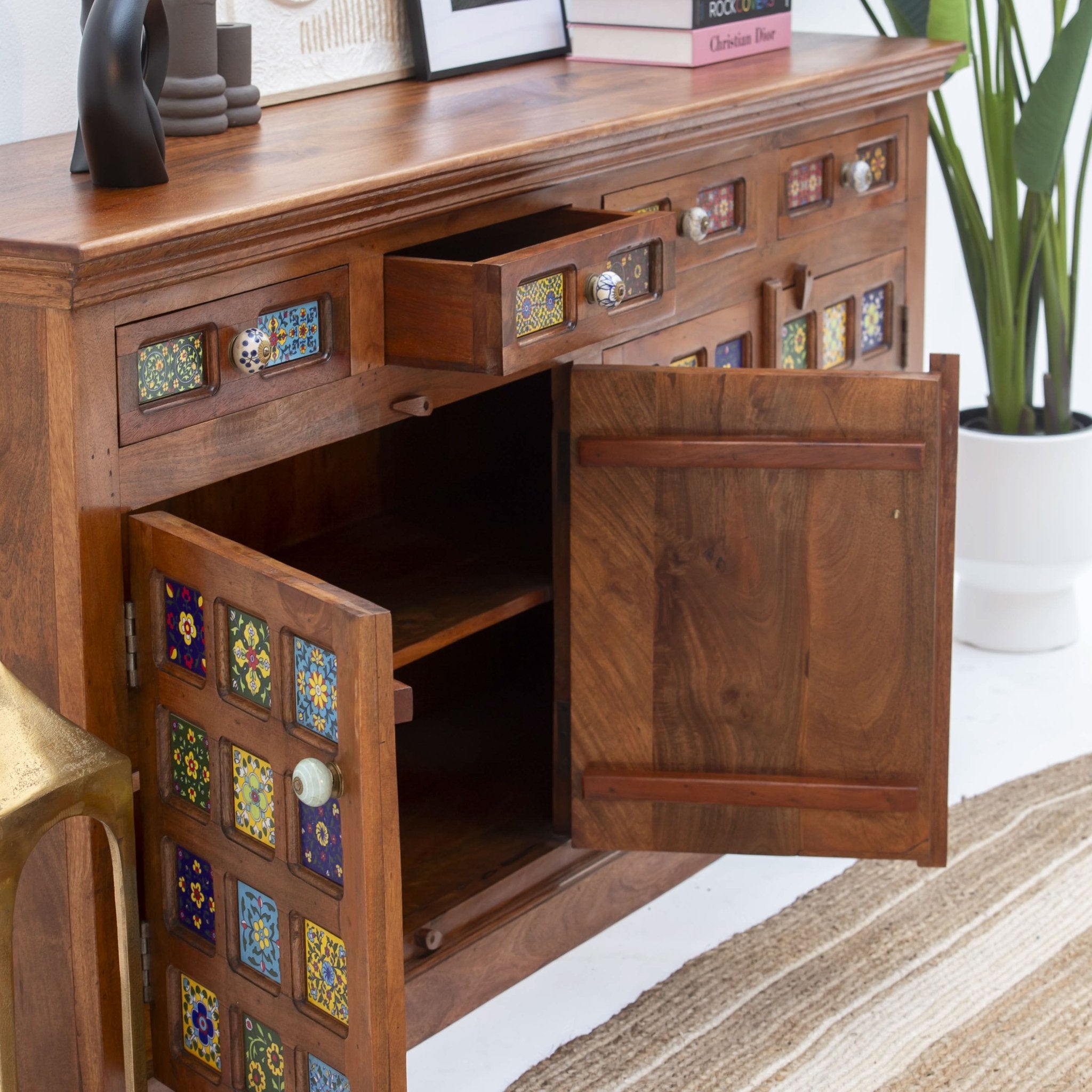 SHESTILE TILE FTD SIDEBOARD - Art and craft furniture