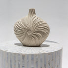 SWIRL CERAMIC VASE - Art and craft furniture