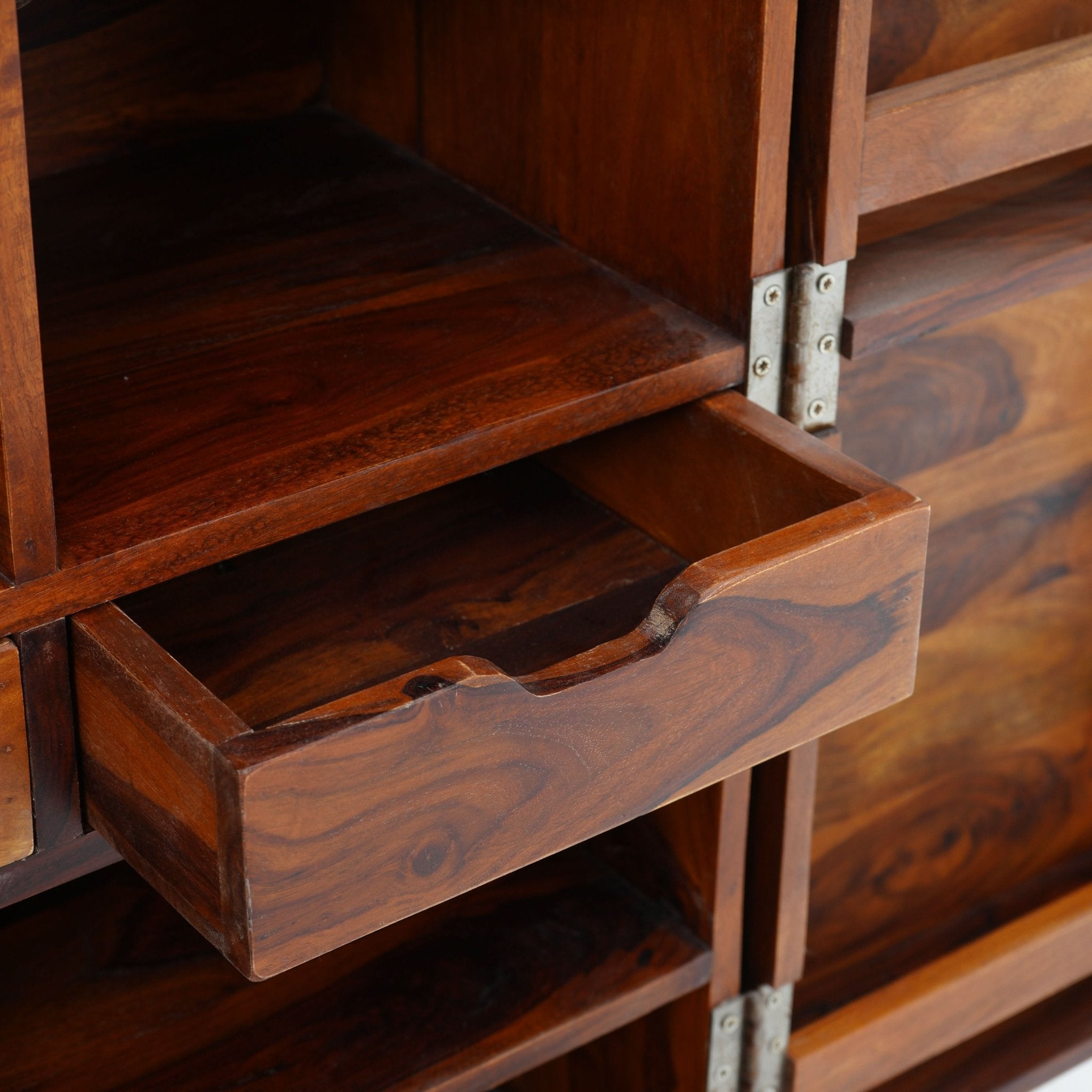 THE RETRO ROOM TILE-FITTED FOLDING BAR COUNTER - Art and craft furniture