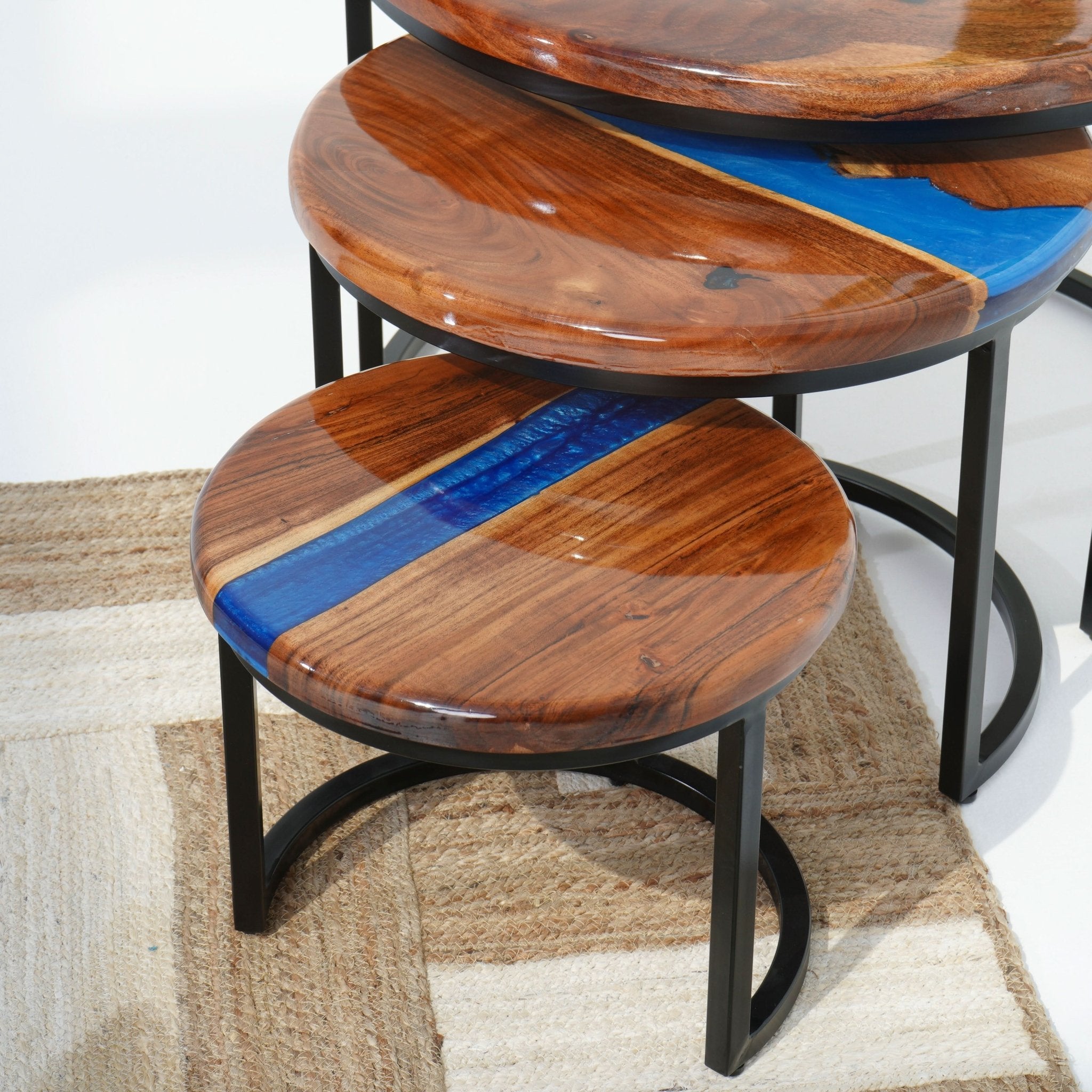 THE STYLISH TRIO NESTING TABLES - Art and craft furniture