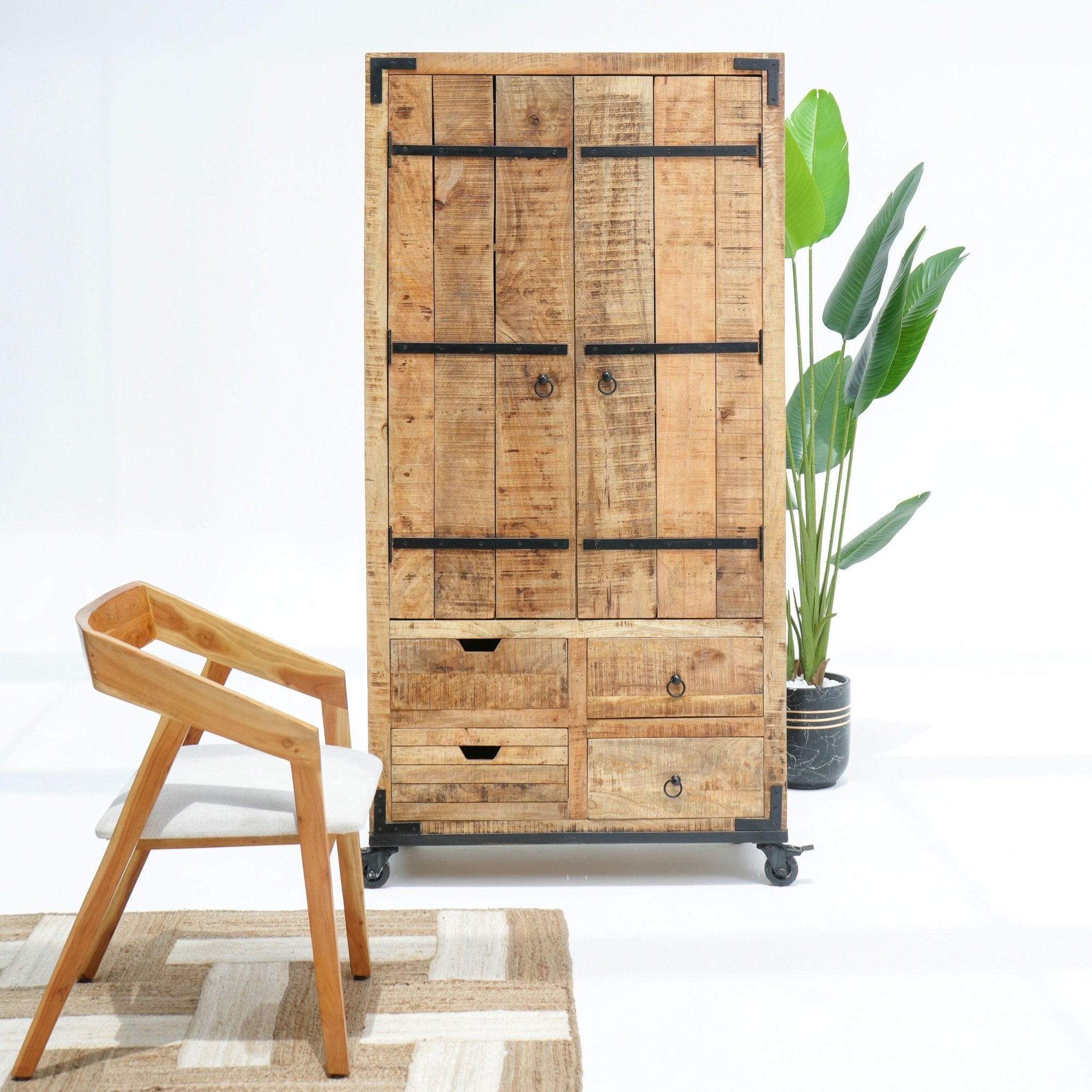 THE VINTAGE VAULT BAR CABINET - Art and craft furniture