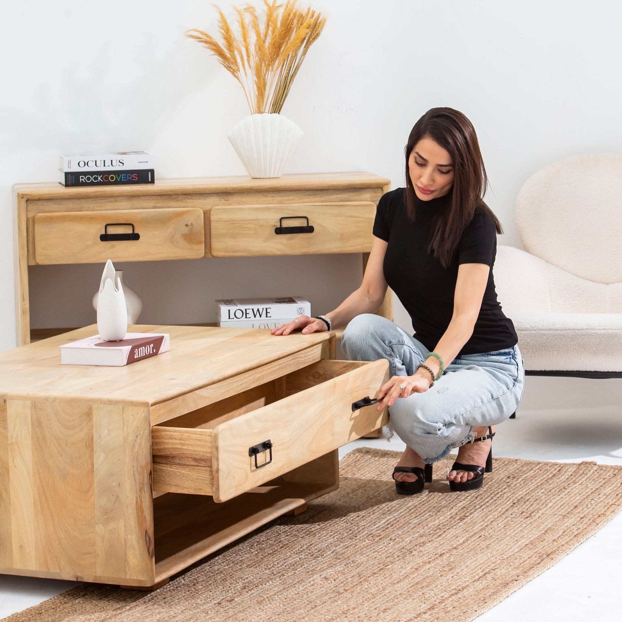 VENEZIA WOODEN COFFEE TABLE - Art and craft furniture