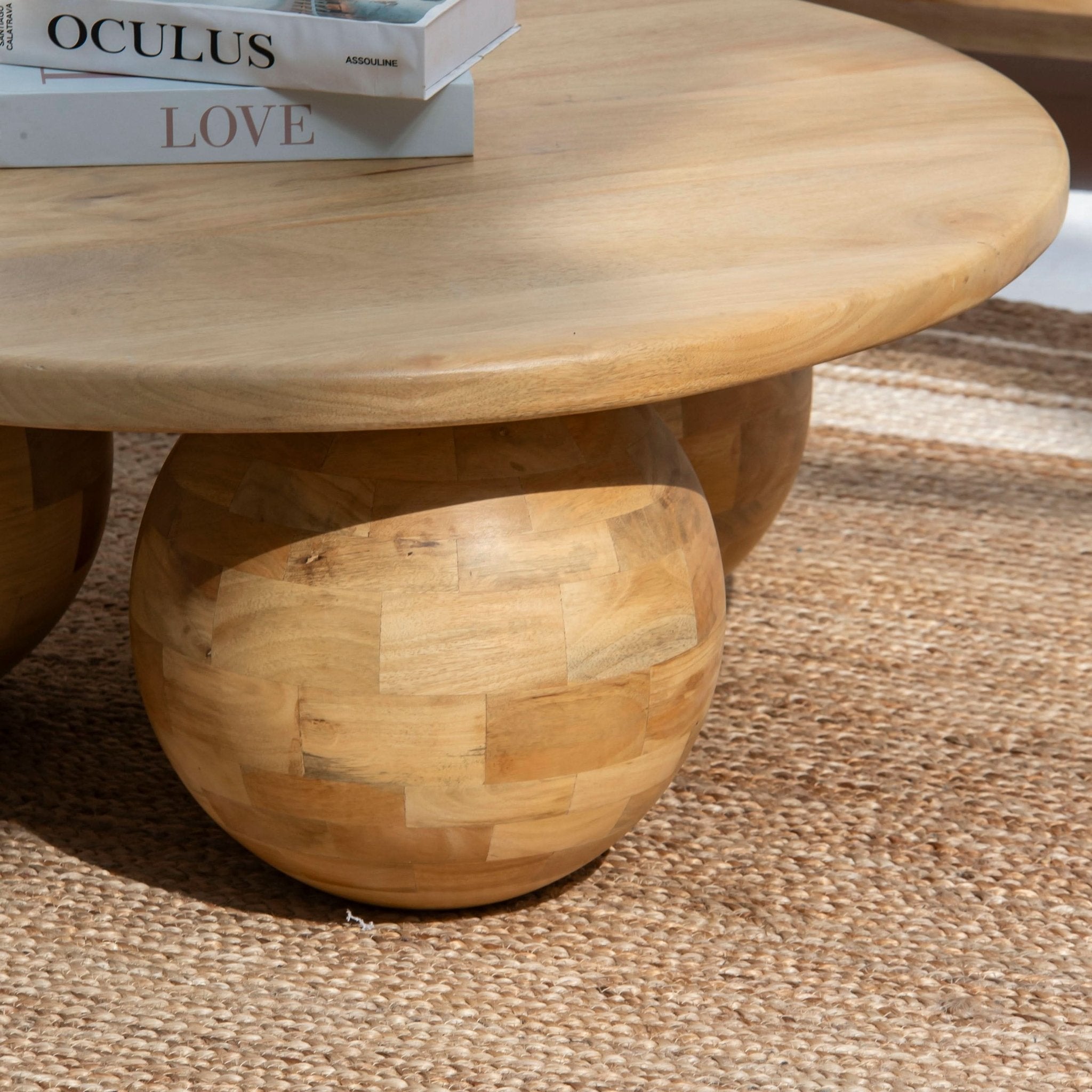 VERONA WOODEN ROUND COFFEE TABLE - Art and craft furniture