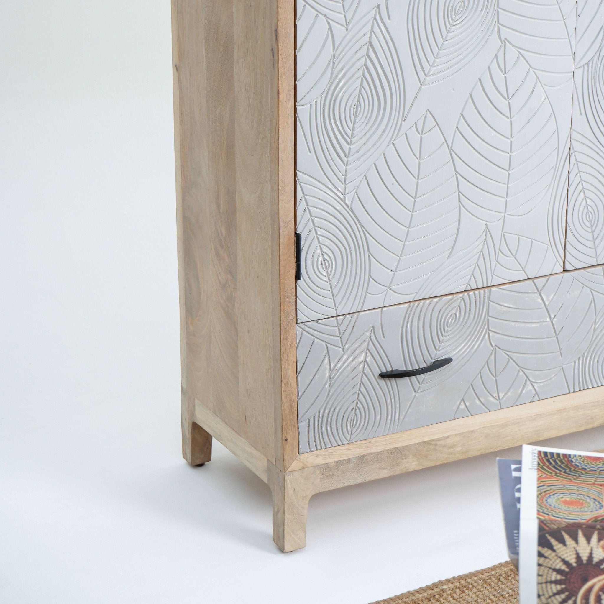 VICTORIA FALLS VINTAGE CABINET - Art and craft furniture