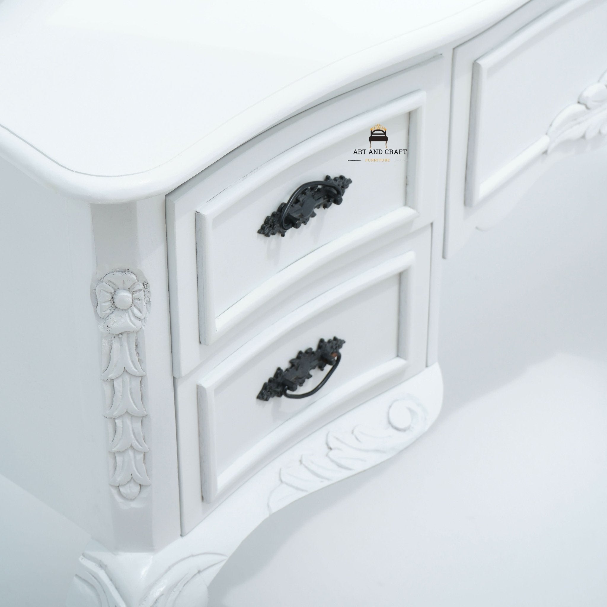 VIENNA WHITE WOODEN DRESSING TABLE - Art and craft furniture