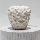 WAVY WHITE VASE - Art and craft furniture