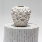 WAVY WHITE VASE - Art and craft furniture